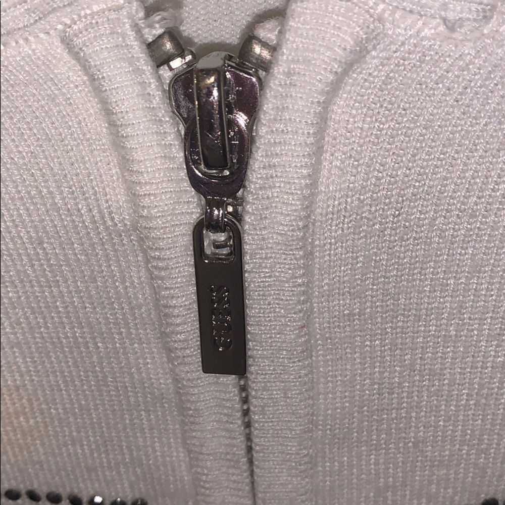 VINTAGE GUESS!! - Picture 3 of 4